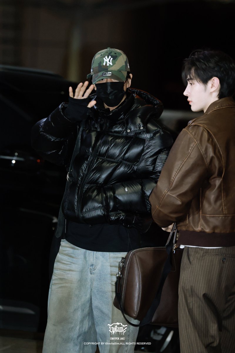 InvitaSim_Jake's tweet image. 250108 ICN
#JAKE #제이크 #심재윤
#ENHYPEN_JAKE
#엔하이픈 #ENHYPEN