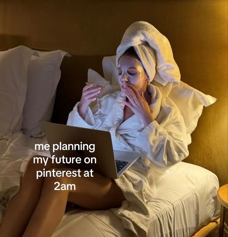 .☘︎ ݁˖ (@cinnamqnie) on Twitter photo 