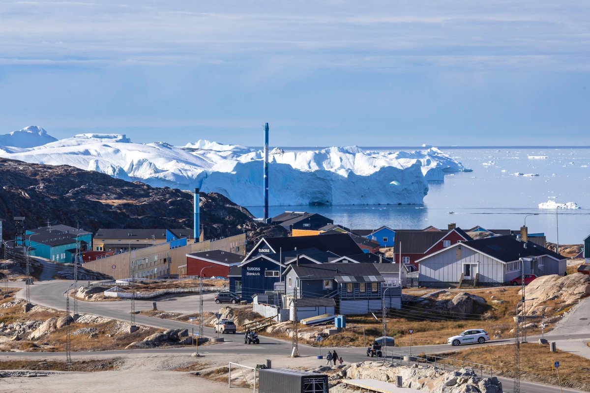 Parlimag's tweet image. Colonial wounds, independence hopes and weak digital links could make Greenland vulnerable to US meddling, and Europe may be powerless to respond. 

Read the full story by @pedersschaefer: buff.ly/sbPkTRF