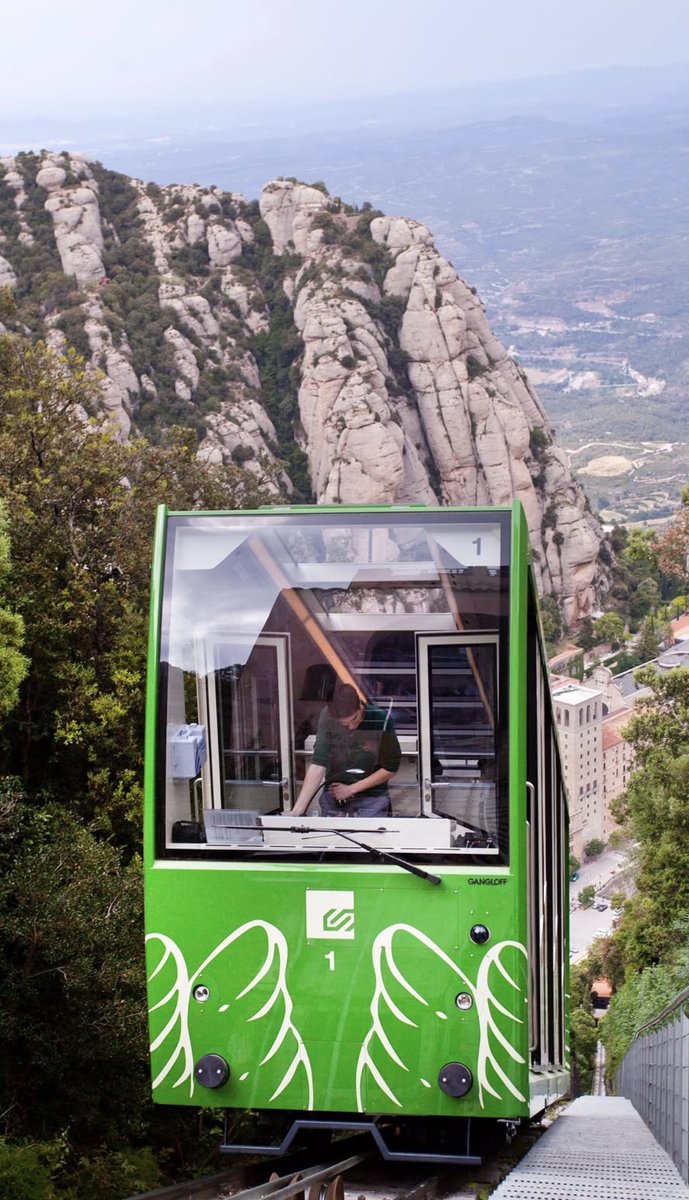 Cremallera i Funiculars de Montserrat tweet media