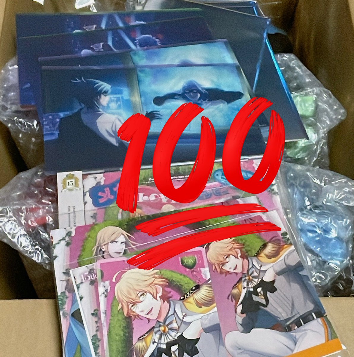 可愛いのたくさん届いた！タブナイグッズの特典可愛いやつダブってうれしいしCDはなっちゃんでたのでメガLOVEハッピーワールドすぎ　ありがとね