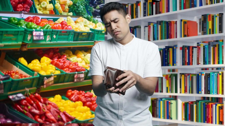 dlsphjournalism's tweet image. #collegestudents must pay for housing, books and course fees. For many, that leaves little extra for #meals. Some campuses are working to fill that need. By Natasha Yu Chia Hu (FJHI '26), #internationalstudent for @newsdecoder 

news-decoder.com/whats-not-part…