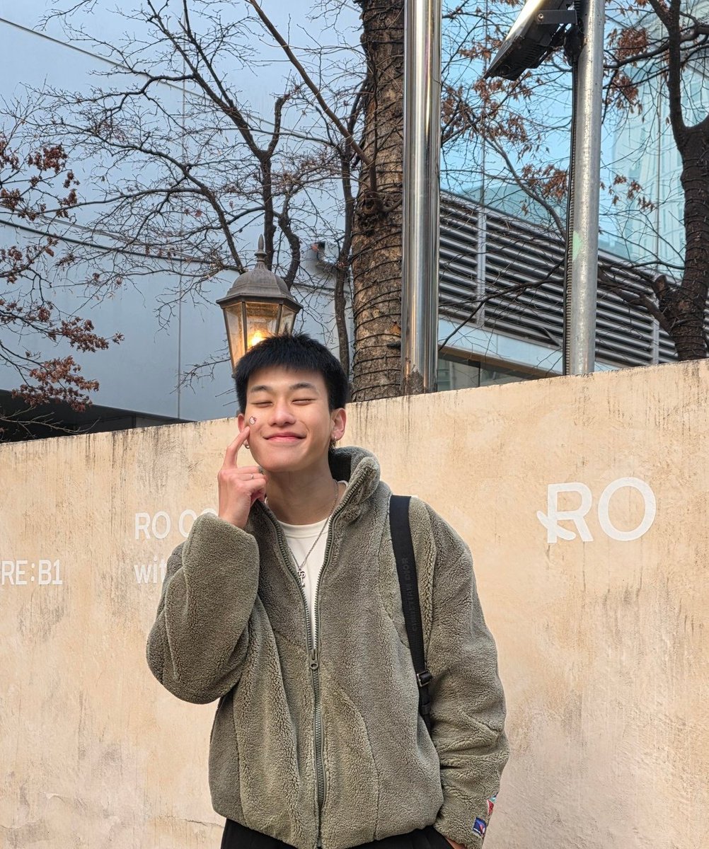 ลูกชายกลับมา ดีใจ แจก 100/2 รางวัล
เฟบและ รีโพสนี้เท่านั้นค่ะ

#TOTOCOMEBACK
#ออฟโรด #offroadKTP #OFFROAD