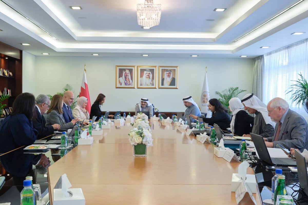 MoeBahrain tweet media