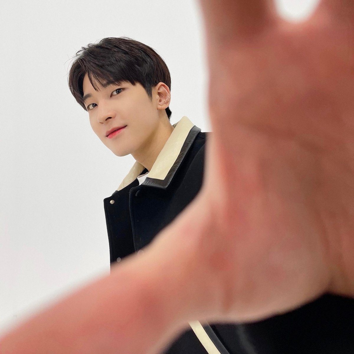 wonwooszone's tweet image. 220109 wonwoo 🌟 weverse post #원우