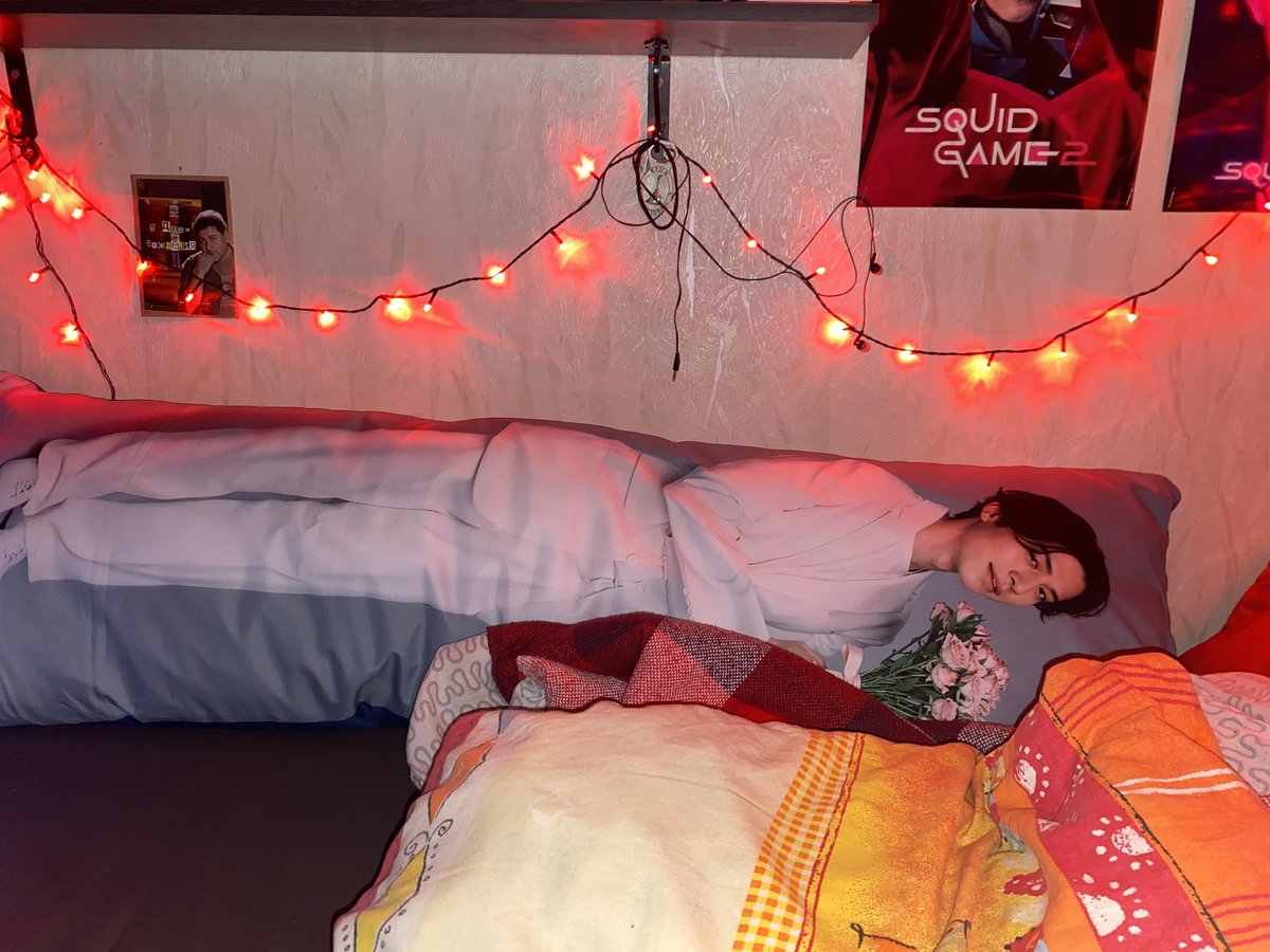 прости, не могу отвечать, теперь у меня в кровати живет корейский актер 
(подарок)