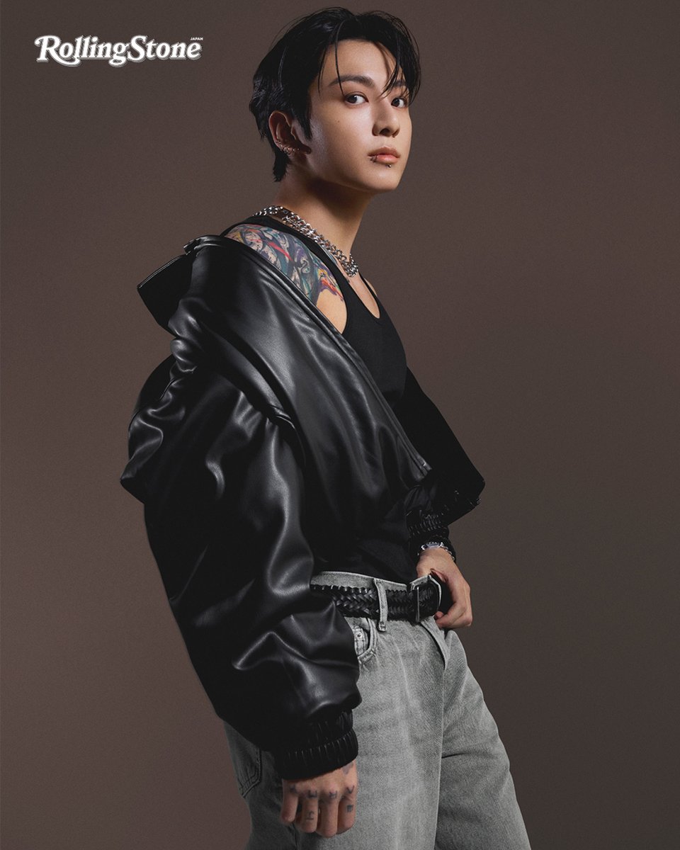 CalvinKlein's tweet image. spotlight on Jung Kook in Calvin Klein.

relaxed edge in a sleek bomber, rib tank and loose denim. as seen on the covers of @rollingstonejp, @rollingstonekor and @RollingStoneUK. ​

photographed by Tayo Kuku Jr.
