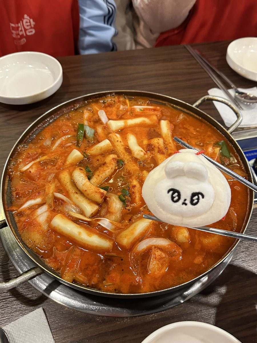 to_my_201's tweet photo. 🥟🤍 https://t.co/DRZiv3hfOv