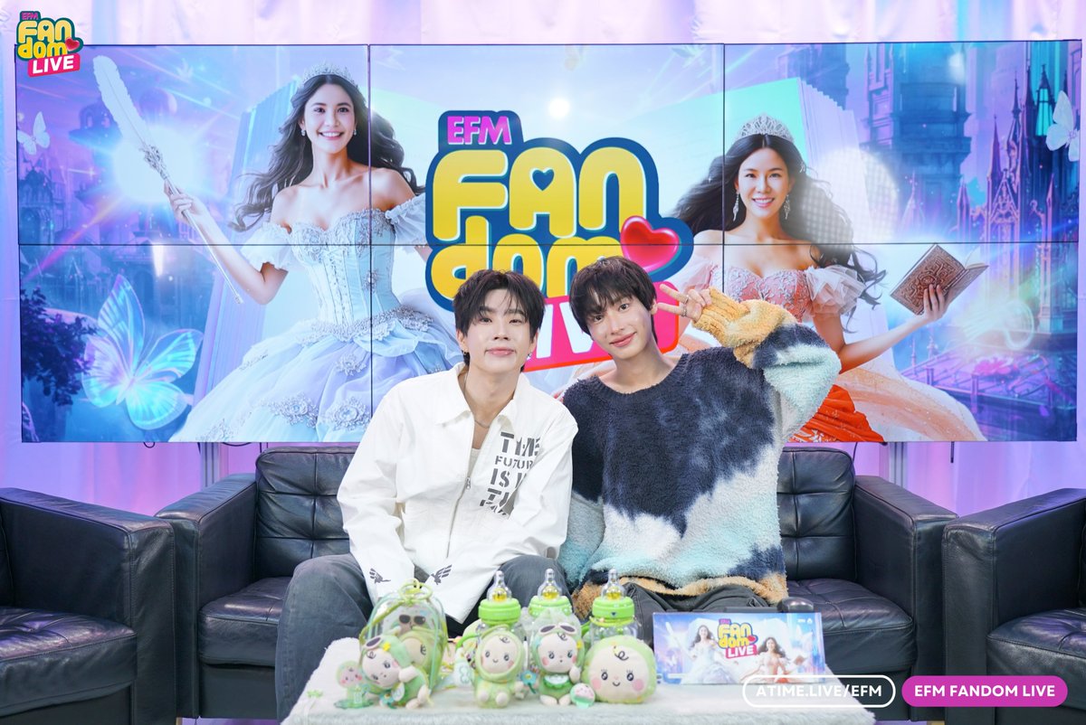 EFM_STATION's tweet image. 10 ปีที่มีออฟและกัน ความรักยังคงอบอุ่นในหัวใจเบบี๋ทุกคน 👼🏻🍼 ฝากผลงานซีรีส์ "Burnout Syndrome ภาวะรักคนหมดไฟ" ❤️‍🔥ทุกวันพุธ เวลา 20.30 น. ทาง GMM25 และสามารถรับชมย้อนหลังได้เวลา 21.30 น. ทาง iQIYI 👀 ฝากเอ็นดูป่าปี๊ ด่าด๊ากันกันด้วยน้าาา 💚

#OFFGUNxFANDOMFANFIC #OffGun #ออฟกัน…