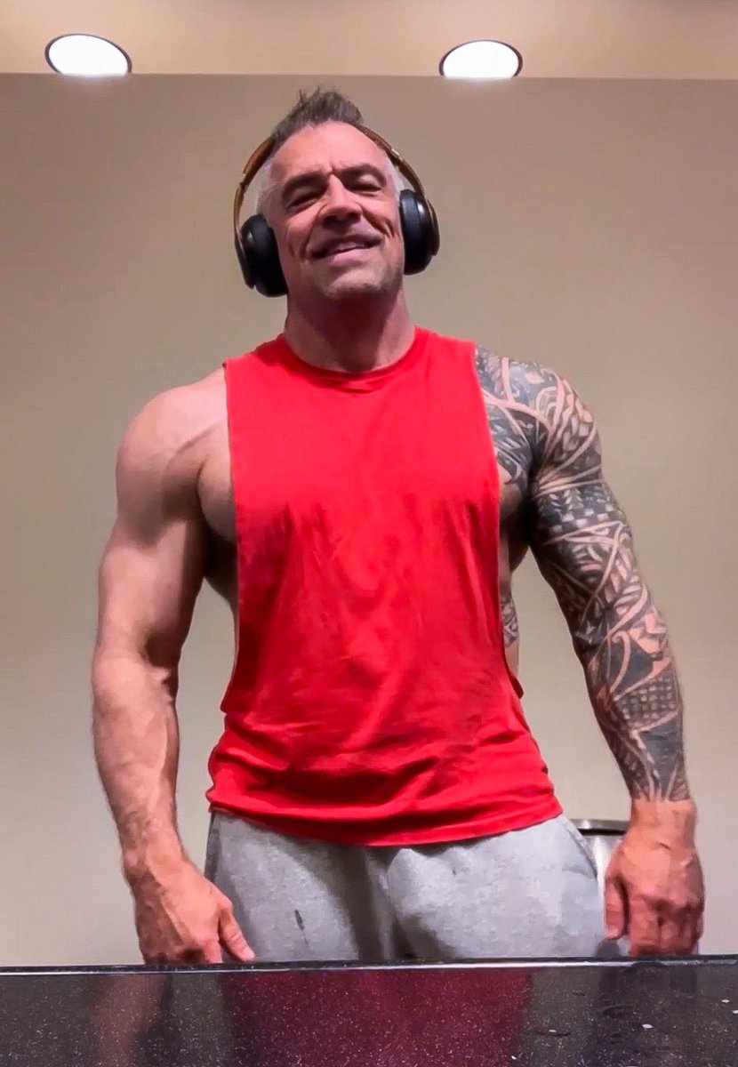 Muscle_Dog tweet media