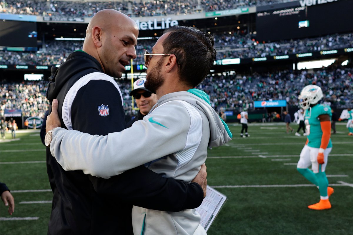 austinnelson's tweet image. "Hey, do you want to go coach the Titans with me?"