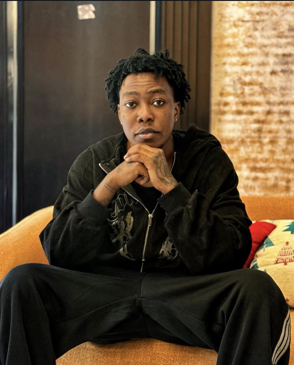 ListenKo tweet media