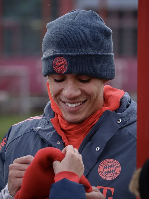 _GioMusiala_'s tweet photo. Jamal Musiala a l'entrainement ouvert au public😁

📸@fairy10x17 https://t.co/VViIWHce7u