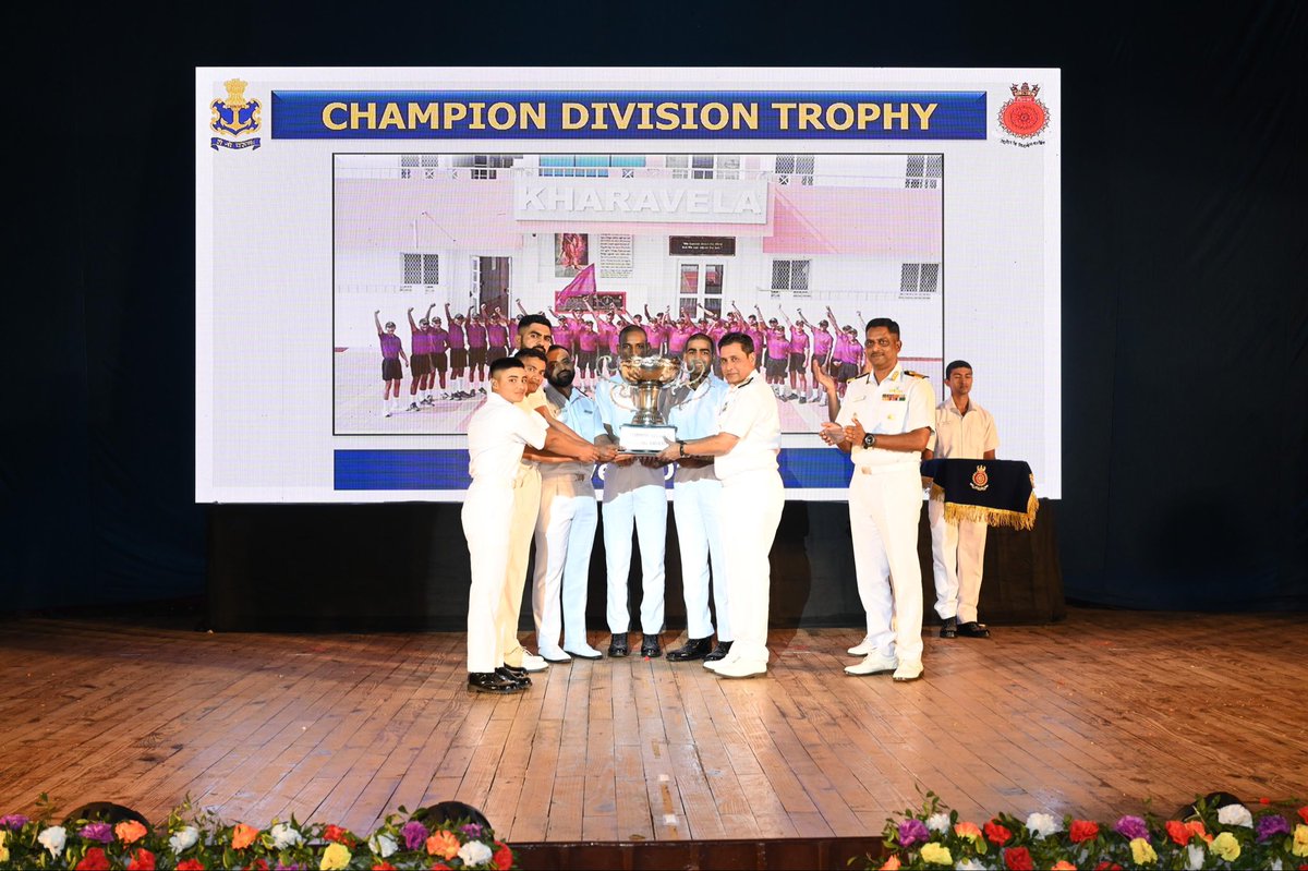 INS Chilka tweet media