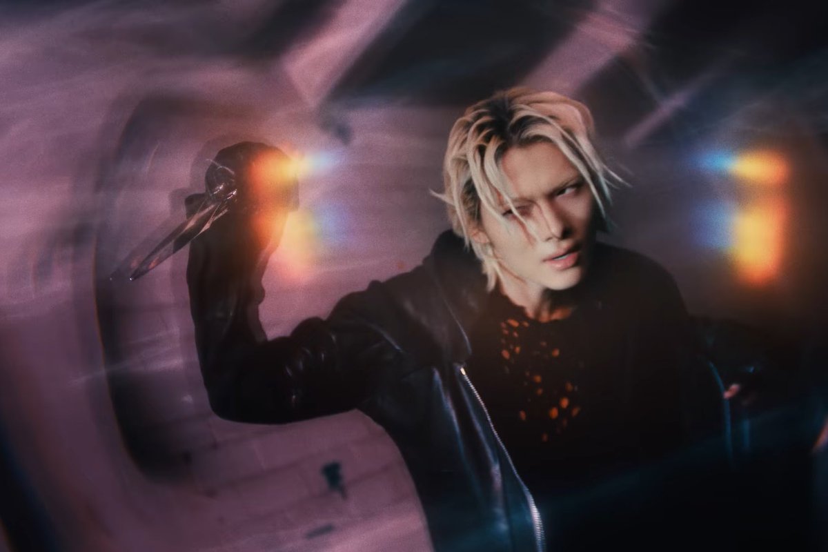 鋭い目つきがナイフそのもの🗡️

#ENHYPEN #엔하이픈
#THE_SIN_VANISH
#EN_Knife
<a href="/ENHYPEN/">ENHYPEN OFFICIAL</a> <a href="/ENHYPEN_members/">ENHYPEN</a>