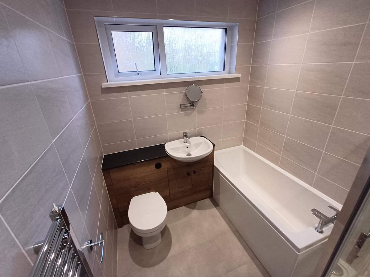 CASDuncan1's tweet photo. Take a look at this recent bathroom refurbishment completed by our plumber, Michael. The transformation highlights improved functionality and a modern aesthetic. 

If you're considering an upgrade for your space, call or email us.

#BathroomRefurb #CASDuncan #PlumbingServices https://t.co/IR99CsF5wr