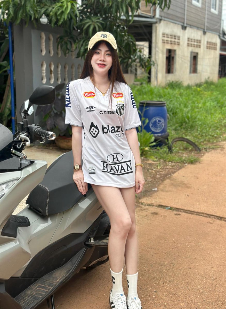 MidRodbenz's tweet image. บ่ฮักกะบ่เป็นหยั่ง เเต่อย่าฟ้าวมีไผ๋เด้อใจสิขาด