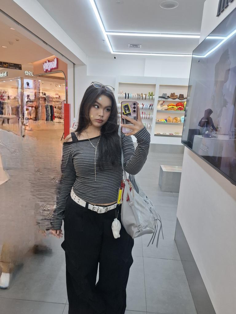 dokcing's tweet image. i luv yesterday me