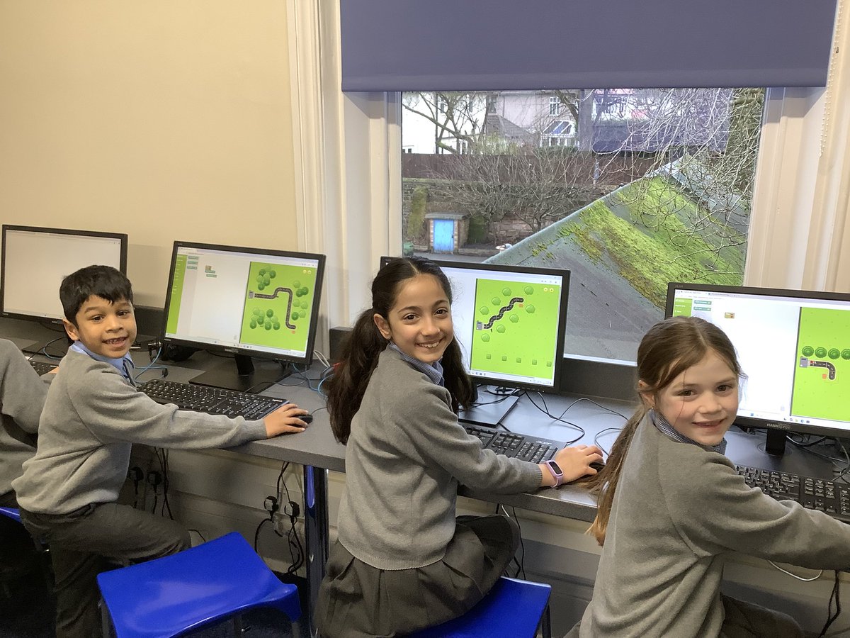 Carleton House Preparatory School tweet media