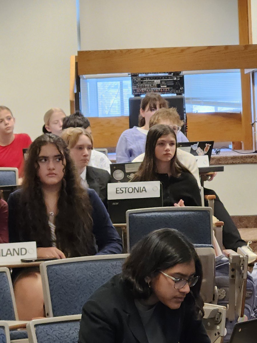 Diane Compton tweet media