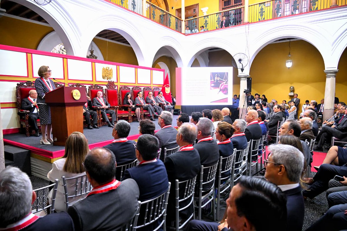 🚨 #Ahora | Fiscal de la nación (i), Tomás Gálvez Villegas, participa en la ceremonia de apertura del Año Jurisdiccional Constitucional 2026, que se desarrolla en la sede del <a href="/TC_Peru/">Tribunal Constitucional del Perú</a>, a cargo de su presidenta Luz Pacheco Zerga.