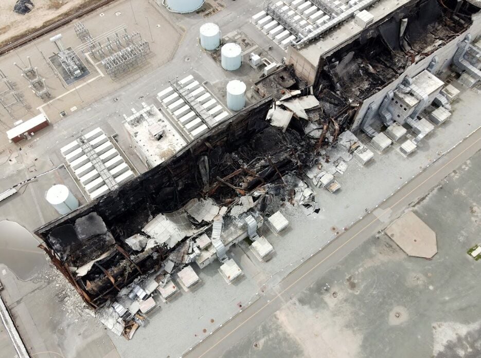 MCGOP_CA's tweet image. Live look: Gavin's clean energy battery storage in Moss Landing.