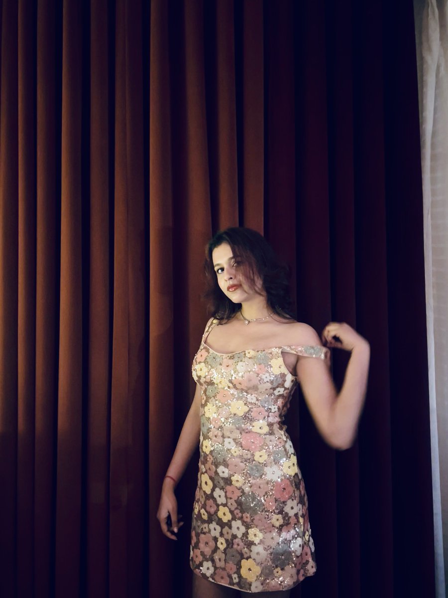 BlehVikaa's tweet photo. perhaps the only reason i celebrated my birthday was this dress- https://t.co/NZLHPRf6S0