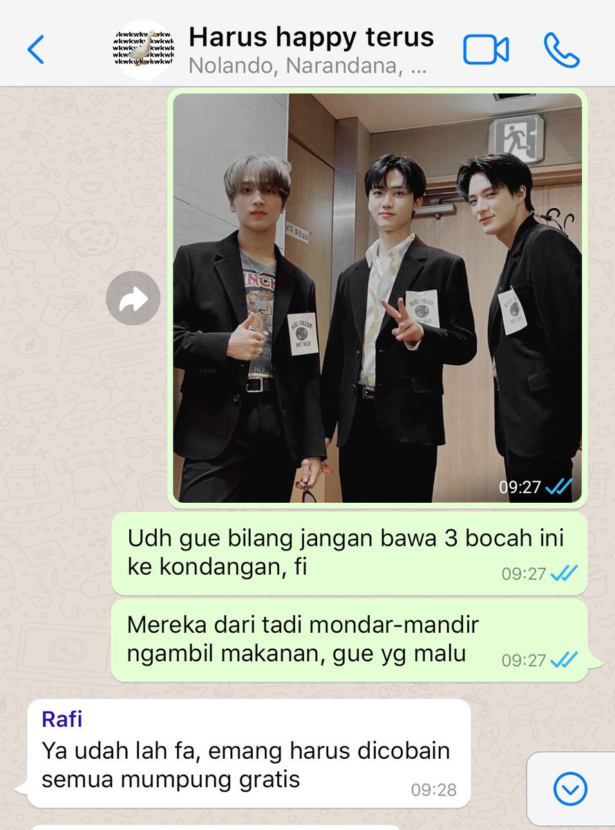 #wijayafams edisi kondangan 

—00l dream few tweets au