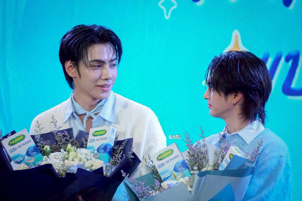 sunstarkkpic's tweet image. 08012026 || @PEEMWASU_ @cucopper11 At #เคลียร์รีมั่นใจแบบโปรxBUS

เหมือนงานนั้นมาก!! 🤭

POLIDENT X PEEMWASU COPPER

#PEEMWASU #COPPERdechawat