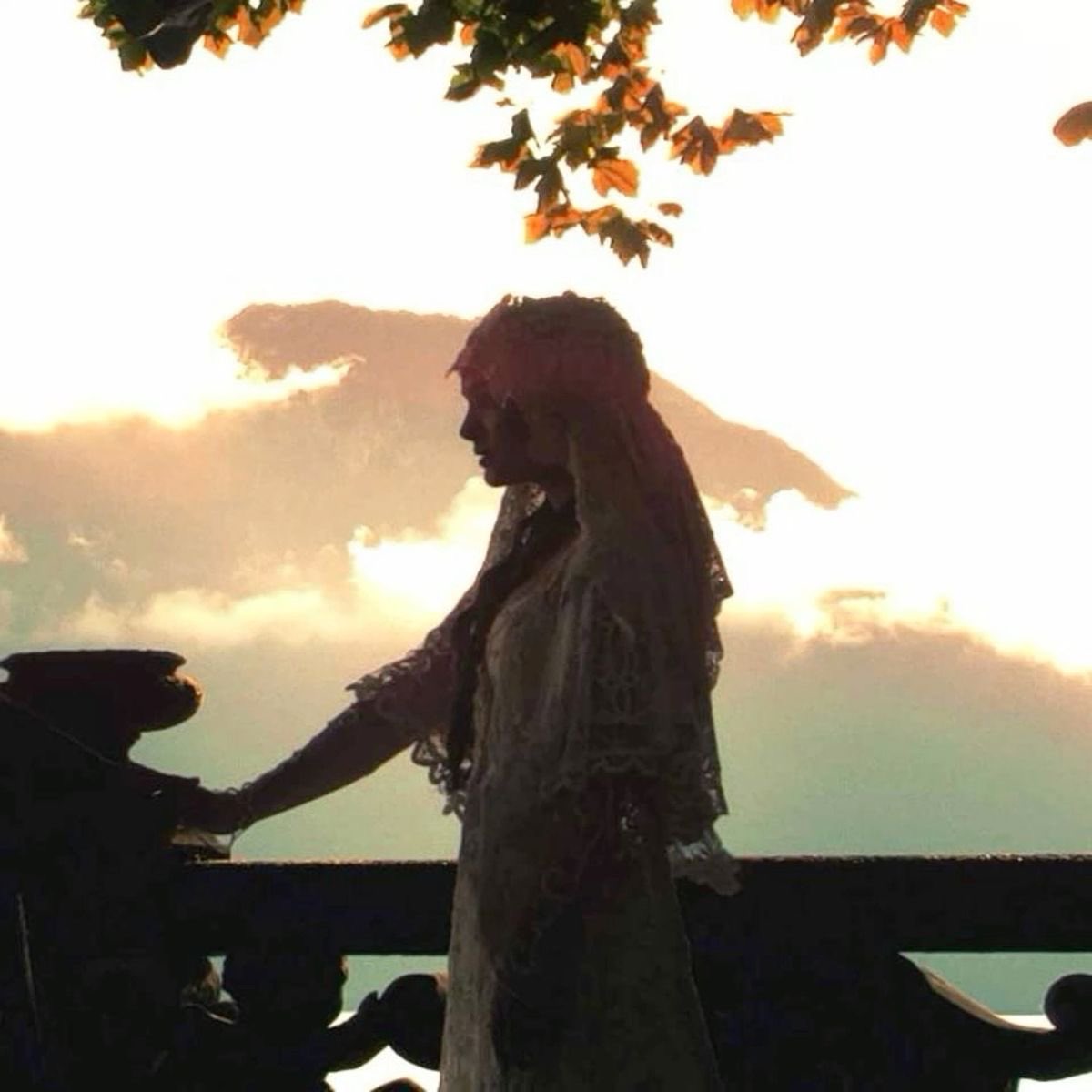 𝓟𝓪𝓭𝓶é 𝓢𝓴𝔂𝔀𝓪𝓵𝓴𝓮𝓻 (@agiftofdesire) on Twitter photo 