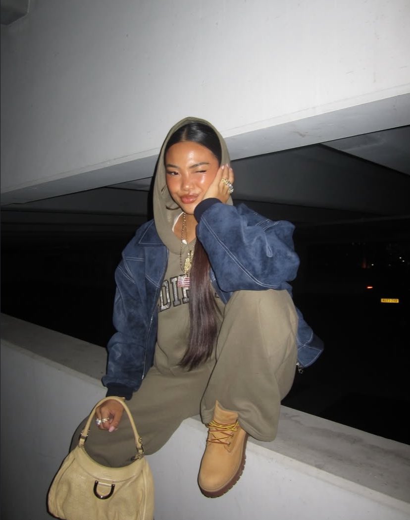 agonyembracee's tweet image. Eu preciso de calor sol praia, não aguento mais frio e neve