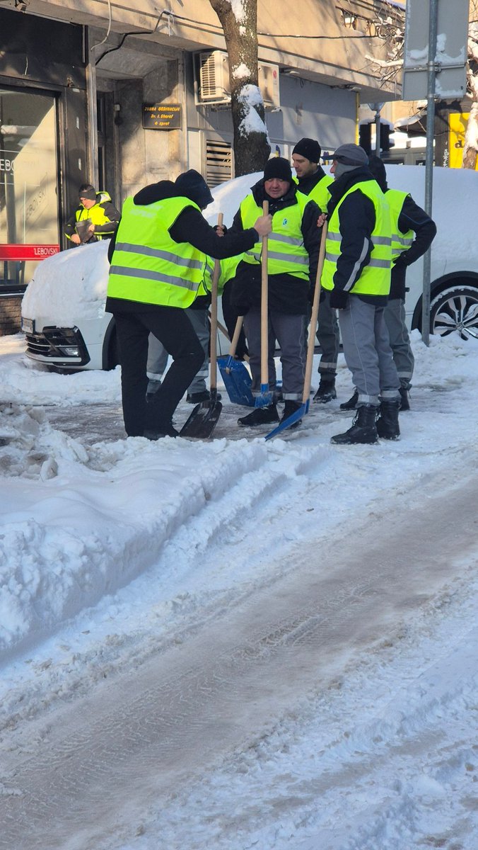 blazonedic's tweet photo. @beograd @prijavi_problem @n1srbija @RTS_Vesti https://t.co/gLYNG7LNSU