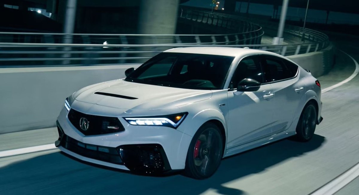 #CarBoon
#車って最高だ
#宝くじが当たったら絶対に買いたい1台
エラントラもいいけどやっぱAcura Integra TypeS