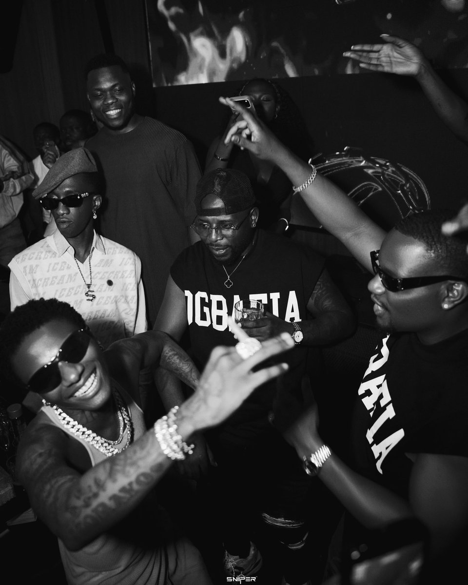 DJ_TUNEZ's tweet photo. DECEMBER 40TH! 🤣❤️💸🇳🇬

MONEY CONSTANT CLUB! https://t.co/FJlQqpF76c