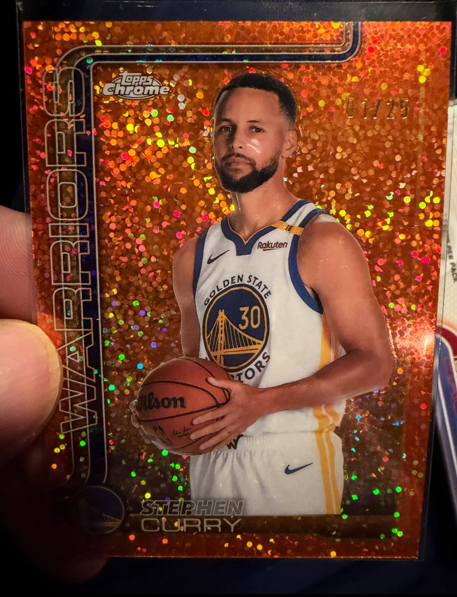 <a href="/CardPurchaser/">Card Purchaser</a> 
Car rips for the win /25 speckle orange SSP variation Steph!