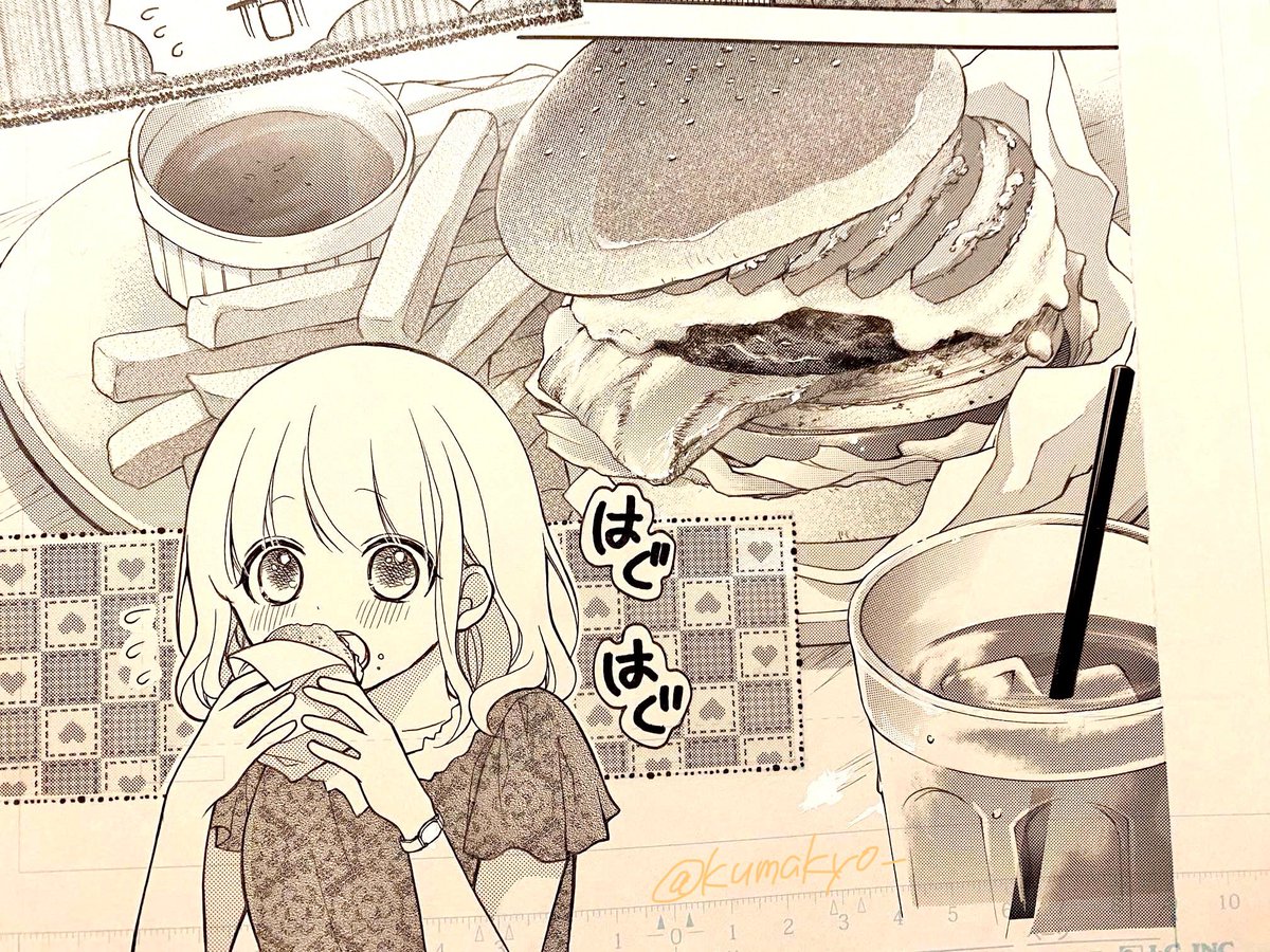 片ラビ🐥⸒⸒
おいしそうなバーガー…🤤
アシさんの画力が光ります✨️

 #みなくま展
 #アナログイラスト 