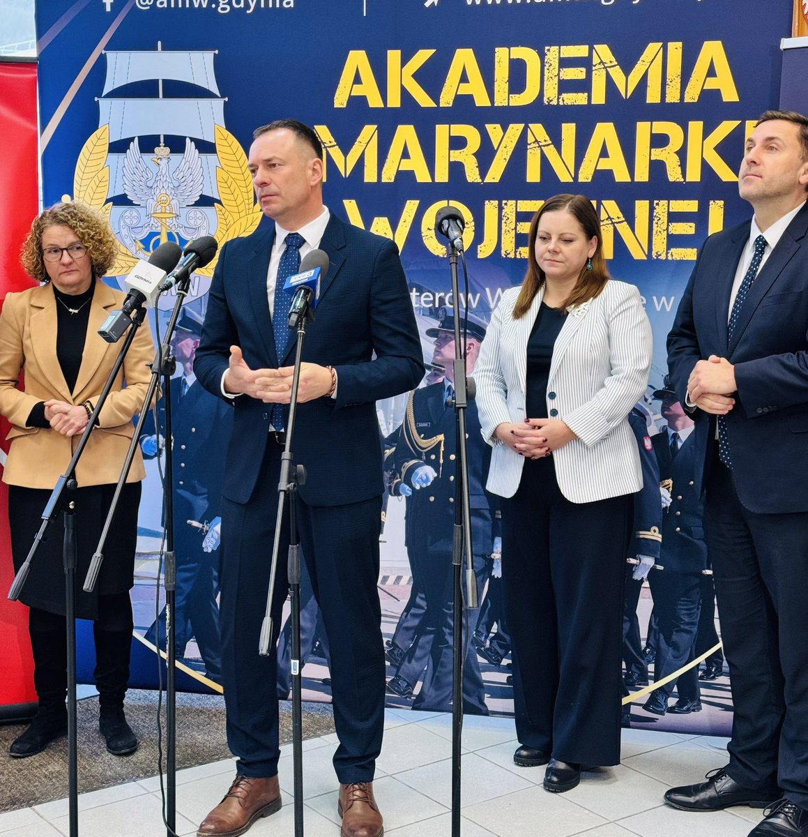 Piotr Borys tweet media