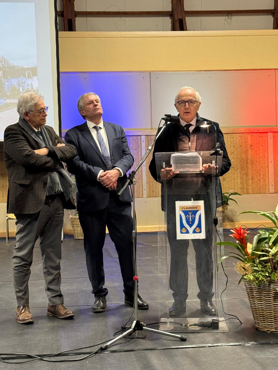 edevalroger's tweet image. Très belle cérémonie de #Vœux à Clairoix. Bravo à mon ami Laurent Portebois et à l’ensemble de l’équipe municipale pour avoir, comme chaque année, su créer une ambiance chaleureuse et conviviale.