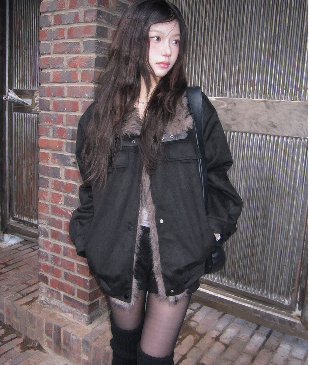 3만원대 너무 이쁜 아우터 발견 ,,❤️ 
잠궈입어도 풀어입어도 이뿌다!!