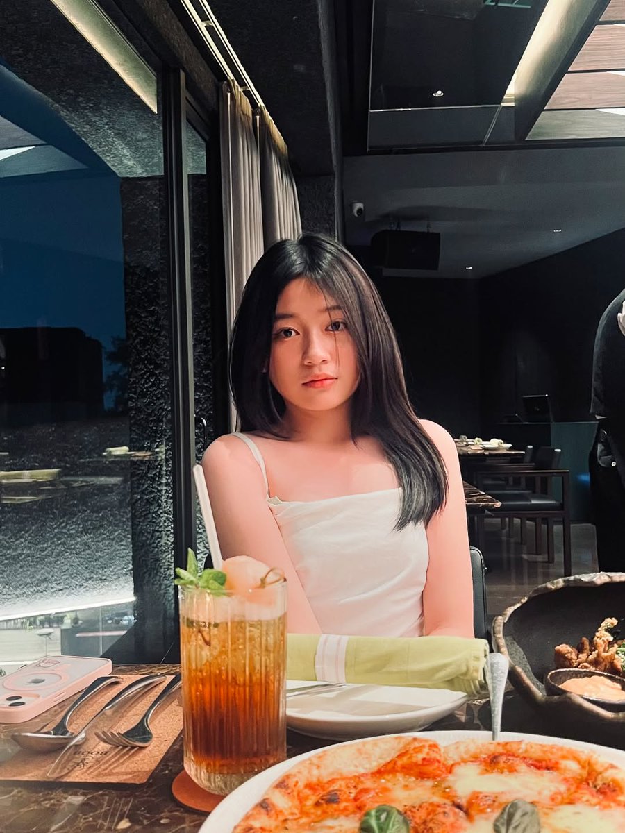 levuez's tweet image. #availmagelang
#bomegalang