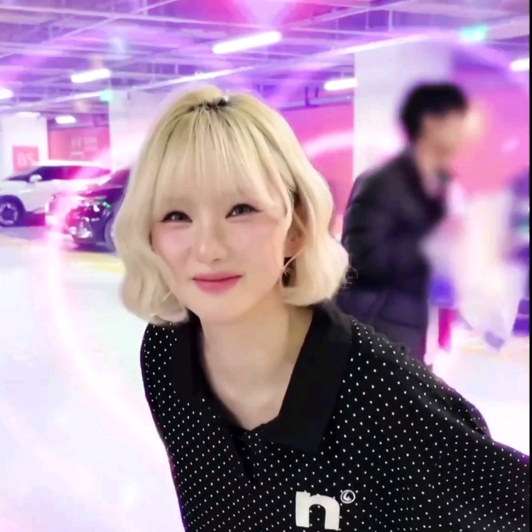 eunhasbeloved's tweet image. She has such a beautiful smile and laugh that I wish I could see them up close. I really love Eunha’s smile😭  her smile is my smile.

#EUNHA #은하 #비비지 #VIVIZ #여자친구 #GFRIEND