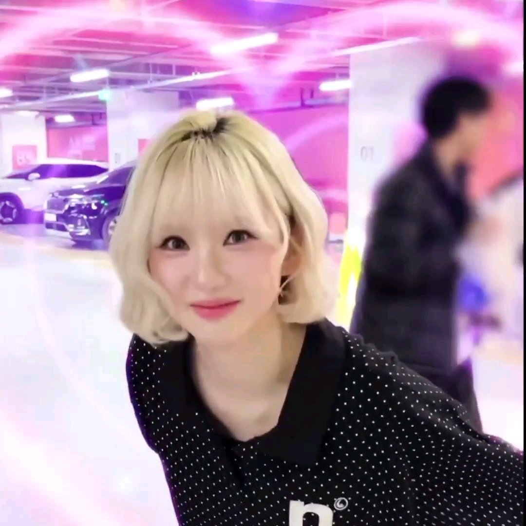 eunhasbeloved's tweet image. She has such a beautiful smile and laugh that I wish I could see them up close. I really love Eunha’s smile😭  her smile is my smile.

#EUNHA #은하 #비비지 #VIVIZ #여자친구 #GFRIEND