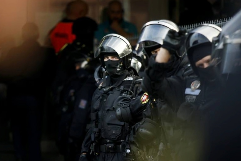 V pátek proběhne hokejové derby 
Policisté <a href="/PolicieCZ/">Policie ČR</a> a strážníci budou dohlížet na klidný průběh utkání. 
Více na  👉policie.gov.cz/clanek/v-patek…