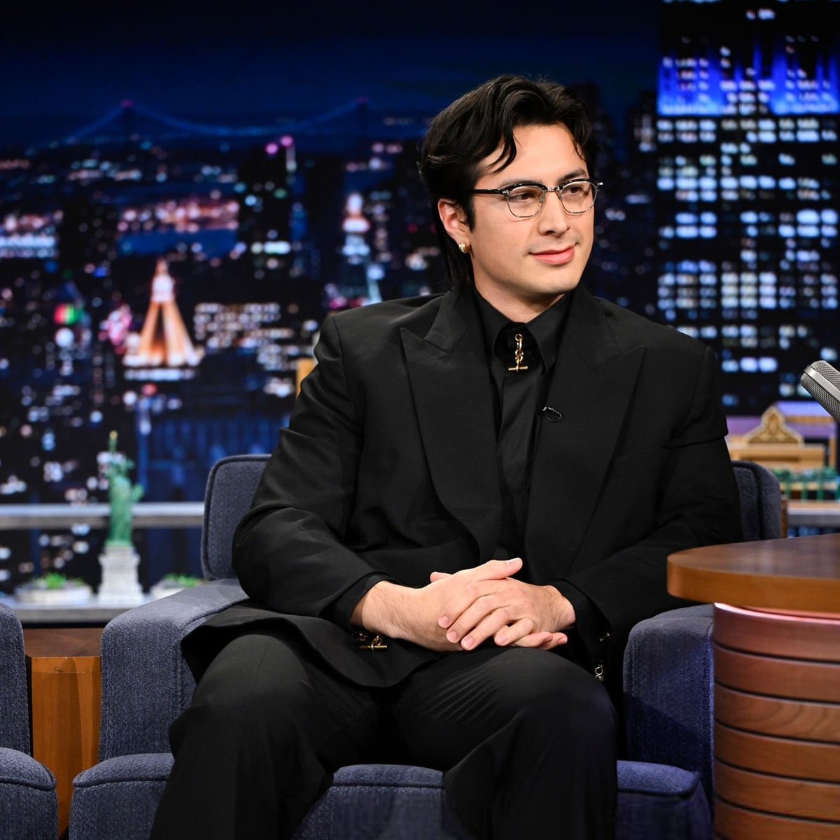 zoespjorants's tweet image. Oh dont mind me im just thinking about husband ilya and husband shane after the long game...