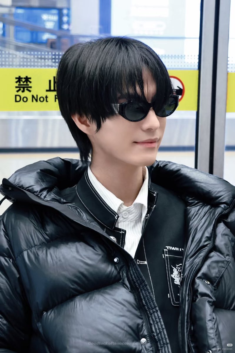 guys, his smile.. 🥺