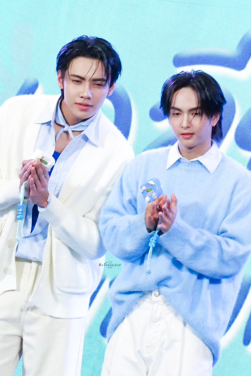 betablocker2324's tweet image. ชี้ชวนกันอ่านป้ายโปรเจค

POLIDENT X PEEMWASU COPPER

#เคลียร์รีมั่นใจแบบโปรxBUS
#PEEMWASU #COPPERdechawat 
#BTBKxCU