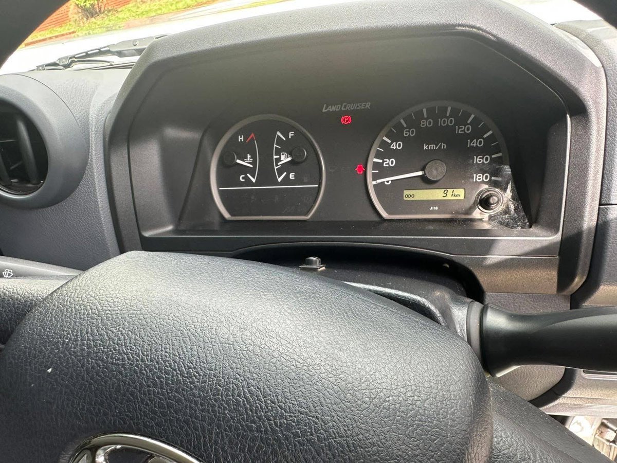 Wezhaz Executive Cars tweet media