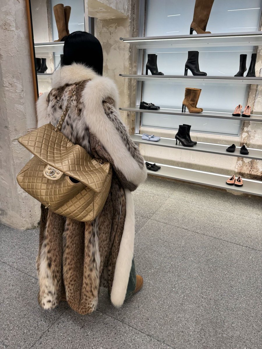 phase ❤︎ (@phasediary) on Twitter photo 