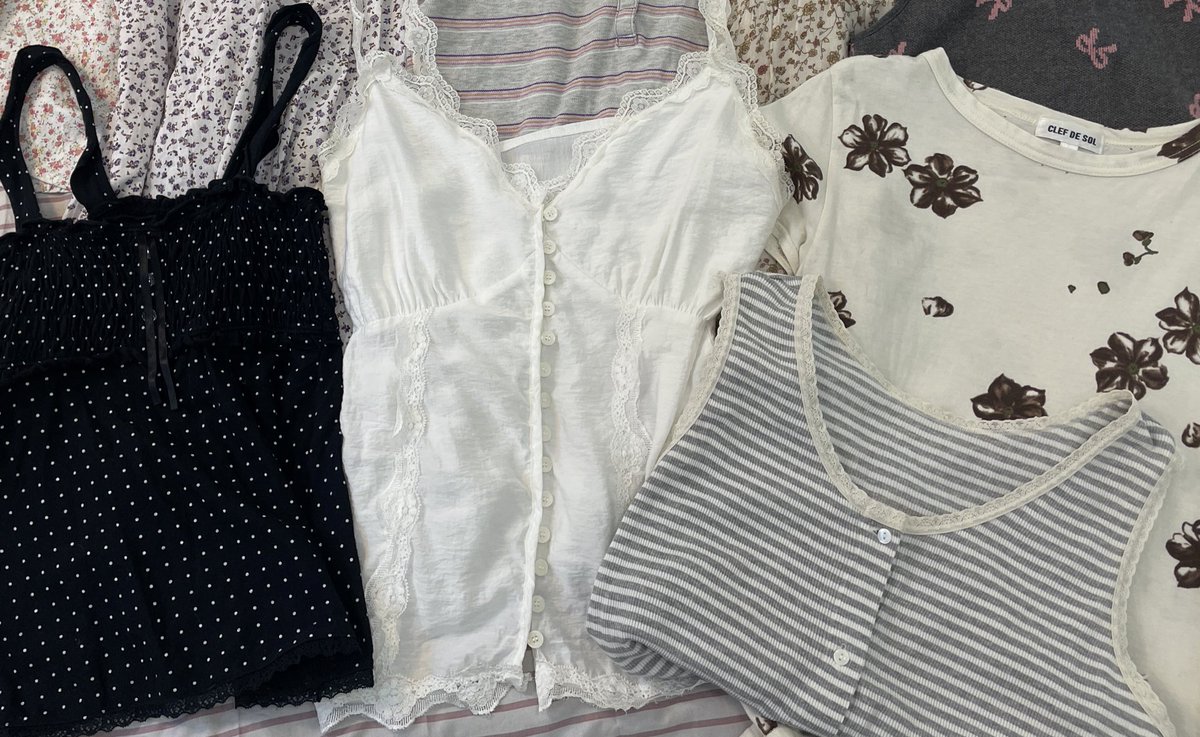 ส่งต่อเสื้อผ้า ของเค้าเอง มีหลายแนว
ปล่อยถูกๆเลยค่าา❤️💖

  ✮ shipping  40.- 

รีทวิต + ปัก  ลด10.-  📌
ปักเยอะมาลงค่า

#ส่งต่อ #ส่งต่อเสื้อผ้ามือสอง #เสื้อผ้ามือสอง #ส่งต่อเสื้อผ้า #ส่งต่อกระเป๋า #กระเป๋ามือสอง