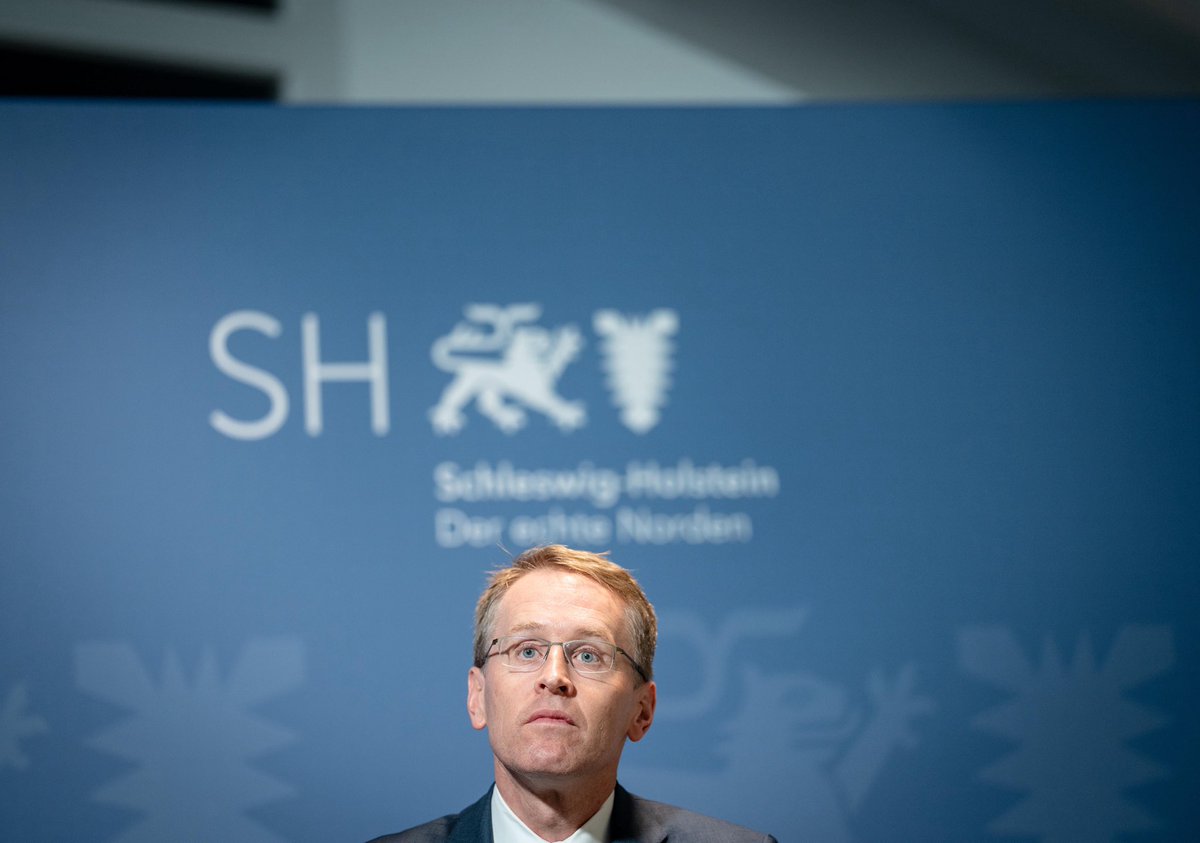 Wenn Daniel Günther sagt: »Wenn ich NIUS-Artikel anschaue, dann stimmt dort in der Regel gar nichts«, dann kann man ihm nur freundlich und augenzwinkernd entgegnen: »Na, immerhin eine Sache haben wir mit dem Parteiprogramm der CDU gemeinsam.«